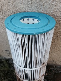 Clean Cartridge Filter